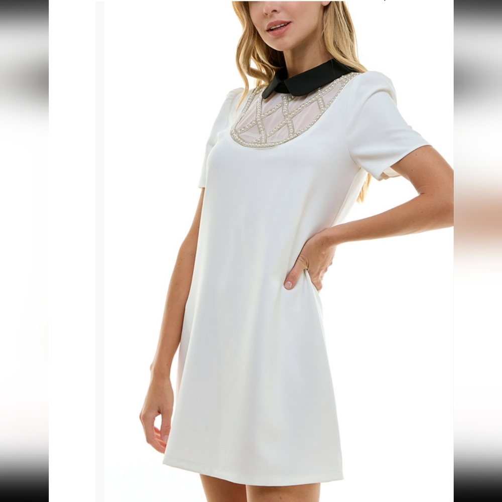 City Studios White A Line Dress With Black Rhinestone Collar Size 13/14